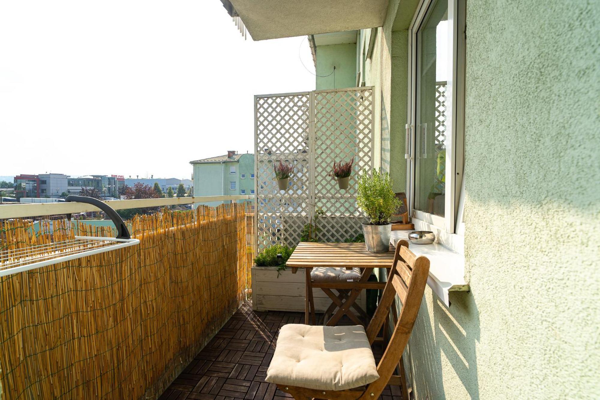 La Lemur Apartment